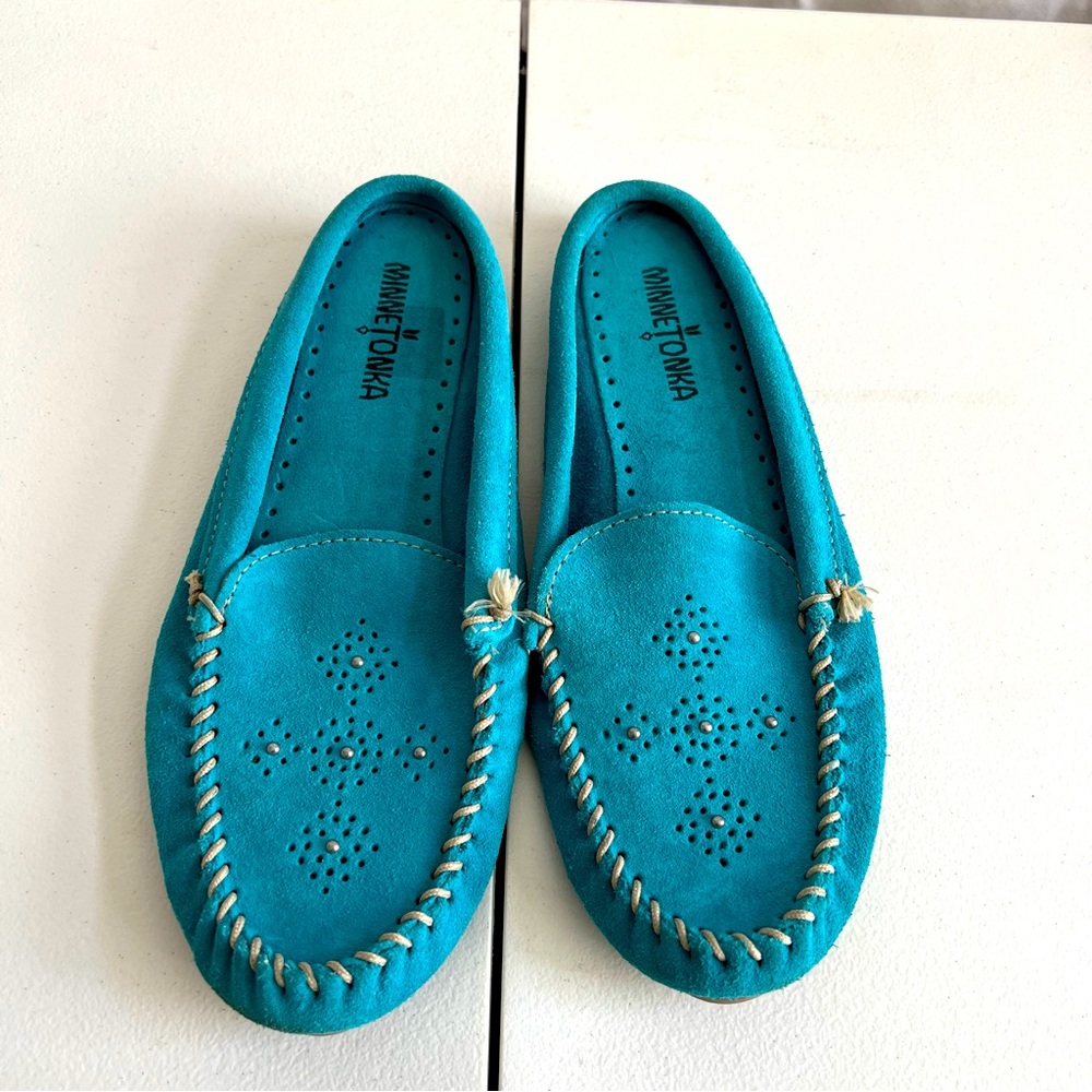 Minnetonka Women's Moccasins in Teal